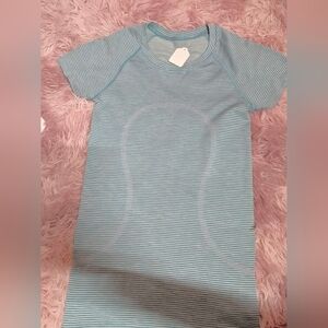 Lululemon Swiftly Tech Short Sleeve 2.0